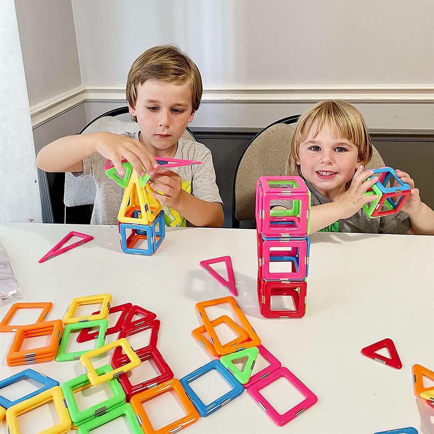 Magnetic Tiles Building Block 138 Pieces